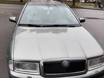 Авто Skoda Octavia 2002 № 8305031