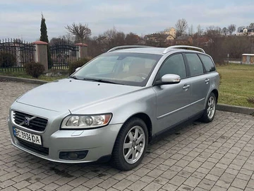 Авто Volvo V50 2008 № 8305167