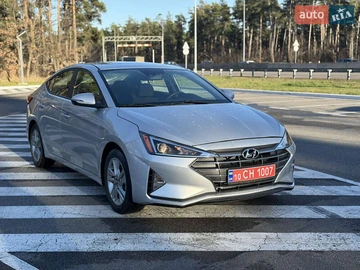 Авто Hyundai Elantra 2018 № 8305359