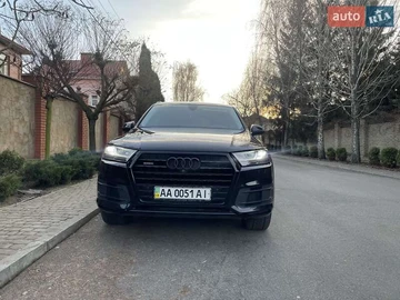 Авто Audi Q7 2017 № 8305500