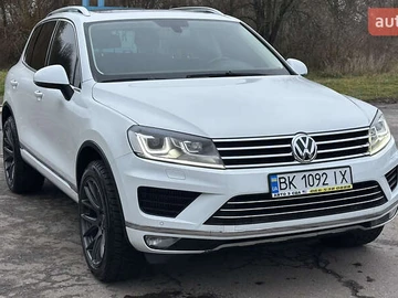 Авто Volkswagen Touareg 2014 № 8305505