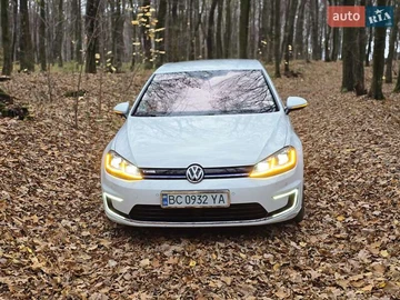 Авто Volkswagen E-Golf 2018 № 8305659