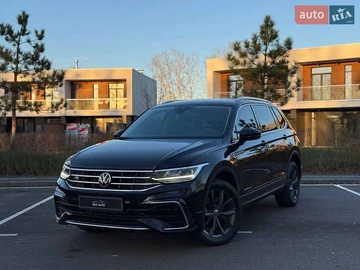 Авто Volkswagen Tiguan 2021 № 8306167