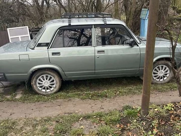 Авто ВАЗ 2107 2007 № 8306183