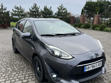 Авто Toyota Aqua 2017 № 8306290