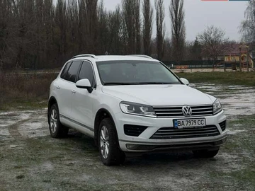 Авто Volkswagen Touareg 2016 № 8306389