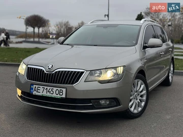 Авто Skoda Superb 2013 № 8306576