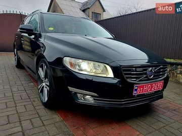 Авто Volvo V70 2015 № 8306609