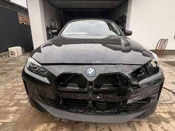 Авто BMW I4 2023 № 8306898