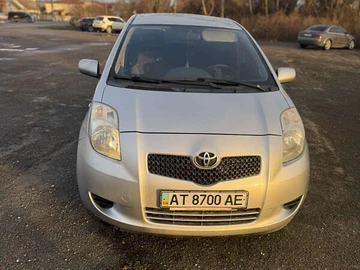 Авто Toyota Yaris 2006 № 8306985