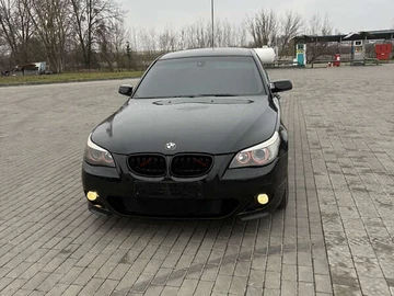 Авто BMW 5 Series 2003 № 8307232