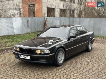 Авто BMW 7 Series 2001 № 8307243