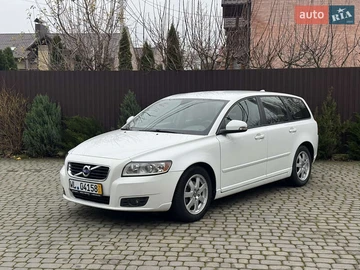 Авто Volvo V50 2011 № 8307244