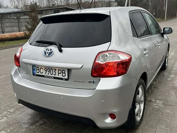 Авто Toyota Auris 2011 № 8307271
