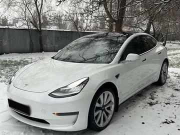 Авто Tesla Model 3 2019 № 8307448
