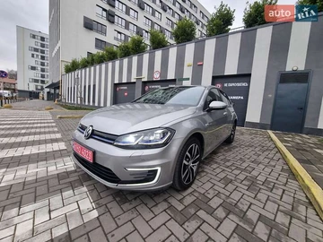 Авто Volkswagen E-Golf 2018 № 8308037