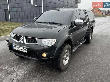 Авто Mitsubishi L 200 2013 № 8308272