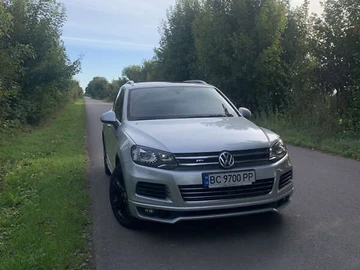 Авто Volkswagen Touareg 2012 № 8308305