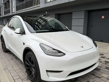 Авто Tesla Model Y 2021 № 8308327