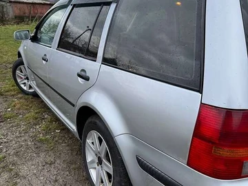Авто Volkswagen Golf 2002 № 8308595