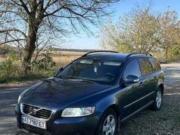 Авто Volvo V50 2009 № 8308761