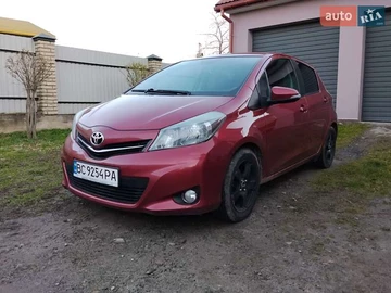 Авто Toyota Yaris 2011 № 8308857