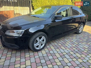 Авто Volkswagen Jetta 2013 № 8308903