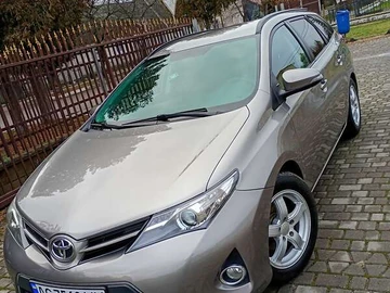 Авто Toyota Auris 2013 № 8308915