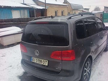 Авто Volkswagen Touran 2011 № 8308919