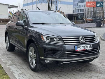 Авто Volkswagen Touareg 2015 № 8309247