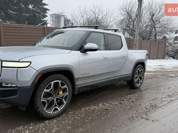 Авто Rivian R1T 2023 № 8309287