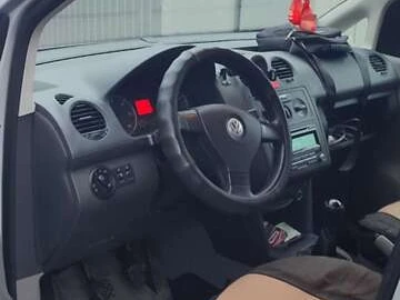 Авто Volkswagen Caddy 2010 № 8309727