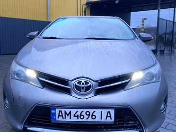 Авто Toyota Auris 2013 № 8309791