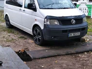 Авто Volkswagen Transporter 2007 № 8309813