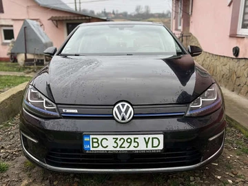 Авто Volkswagen E-Golf 2015 № 8309890