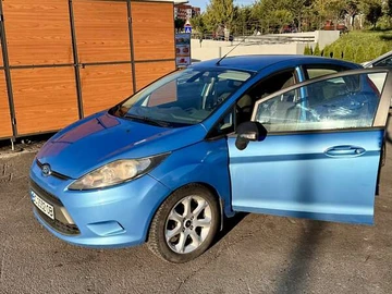 Авто Ford Fiesta 2011 № 8310001