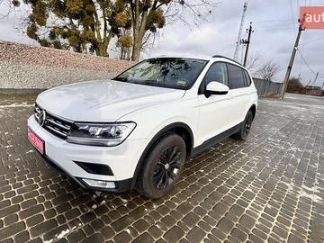 Авто Volkswagen Tiguan 2017 № 8310861