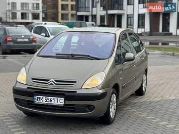 Авто Citroen Xsara Picasso 2010 № 8311000