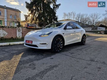 Авто Tesla Model Y 2022 № 8311425