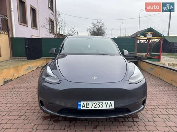 Авто Tesla Model Y 2023 № 8311438