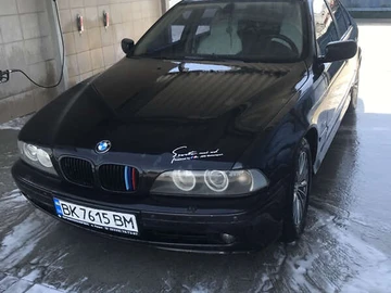 Авто BMW 5 Series 2002 № 8311590