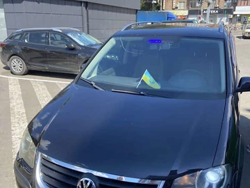 Авто Volkswagen Touran 2008 № 8311706