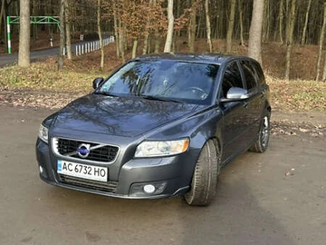 Авто Volvo V50 2012 № 8311859