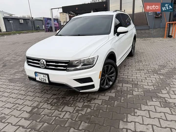 Авто Volkswagen Tiguan 2018 № 8312076