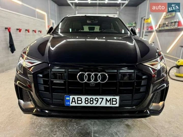 Авто Audi Q8 2021 № 8312324