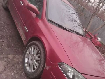 Авто Renault Laguna 2005 № 8312417
