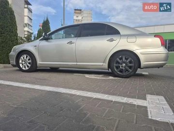 Авто Toyota Avensis 2005 № 8312624