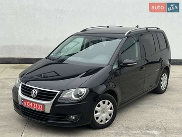 Авто Volkswagen Touran 2010 № 8312714
