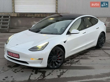 Авто Tesla Model 3 2021 № 8313000