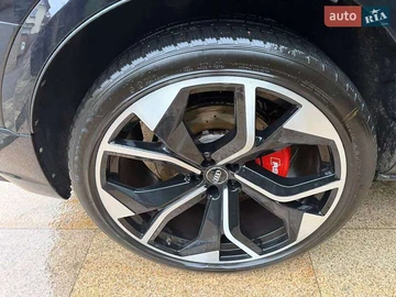 Авто Audi Rs Q8 2020 № 8313252